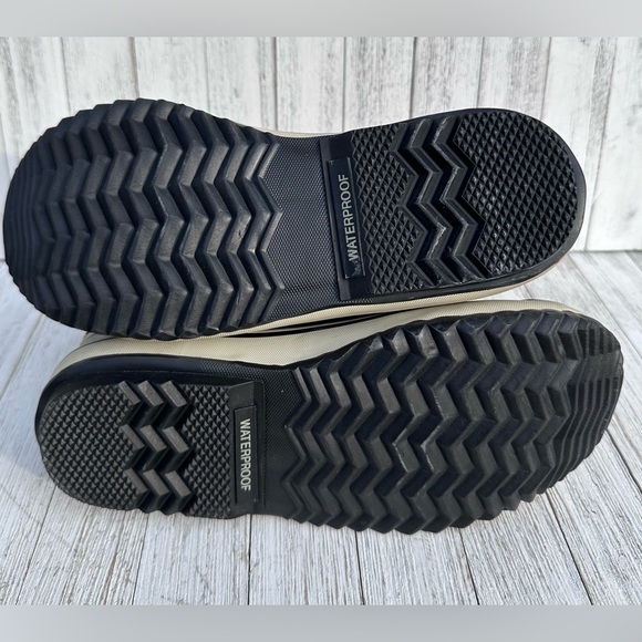 SOREL - Women's Waterproof Winter Boot - Picture 12 of 13